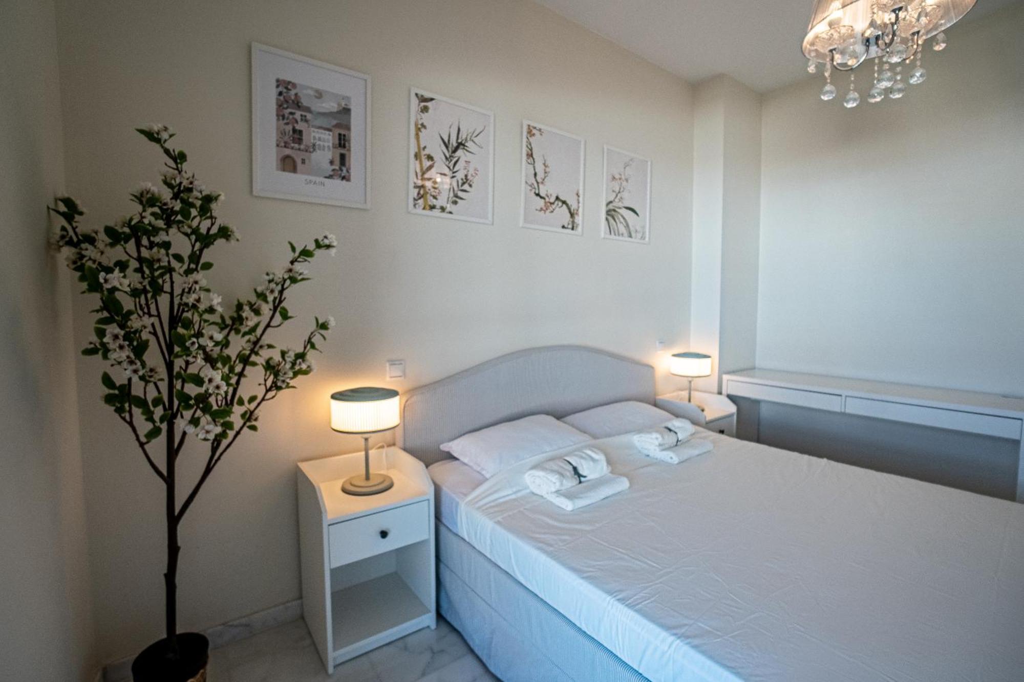 Appartement Hello Cosmo à Estepona Extérieur photo