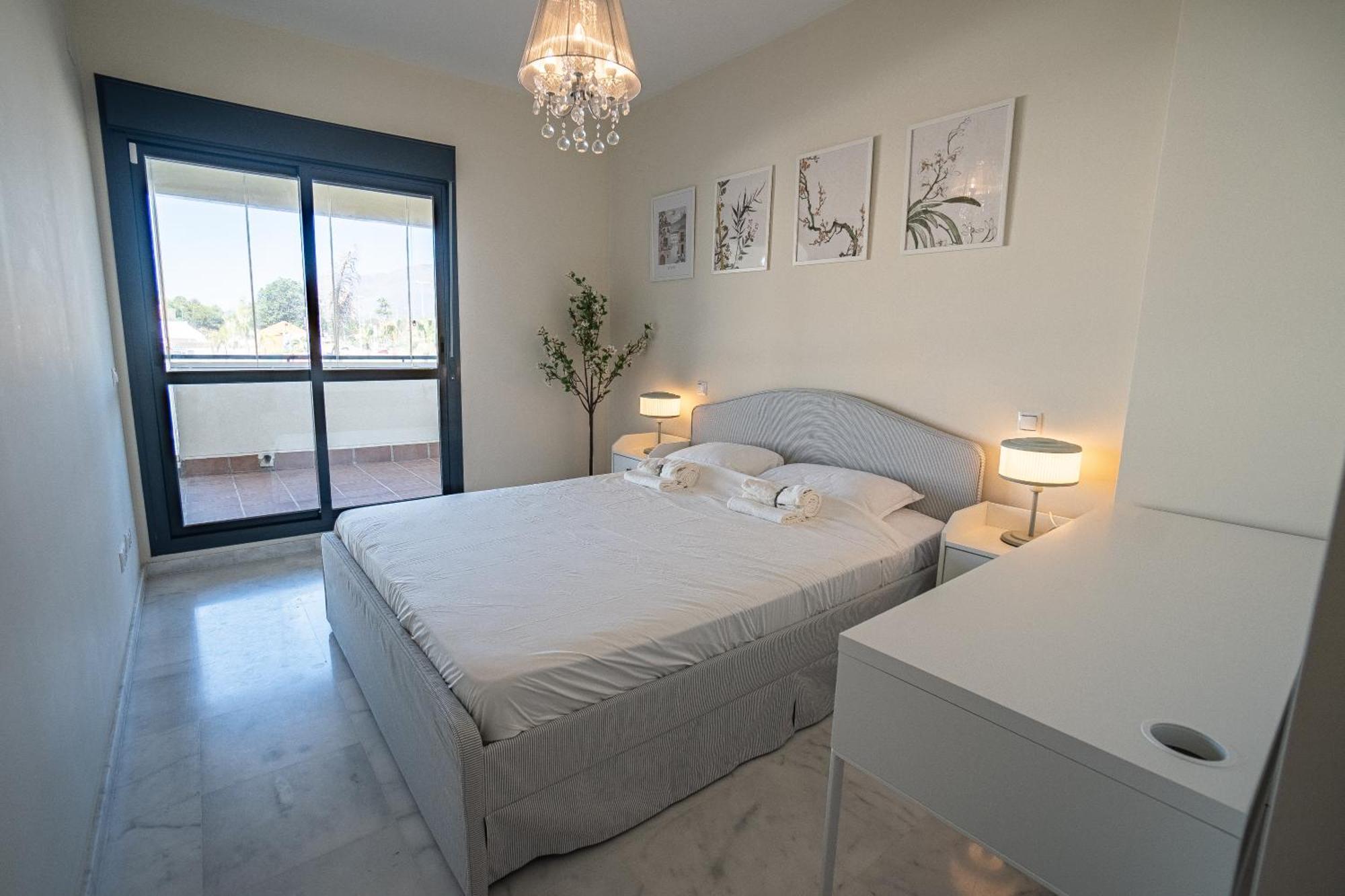 Appartement Hello Cosmo à Estepona Extérieur photo